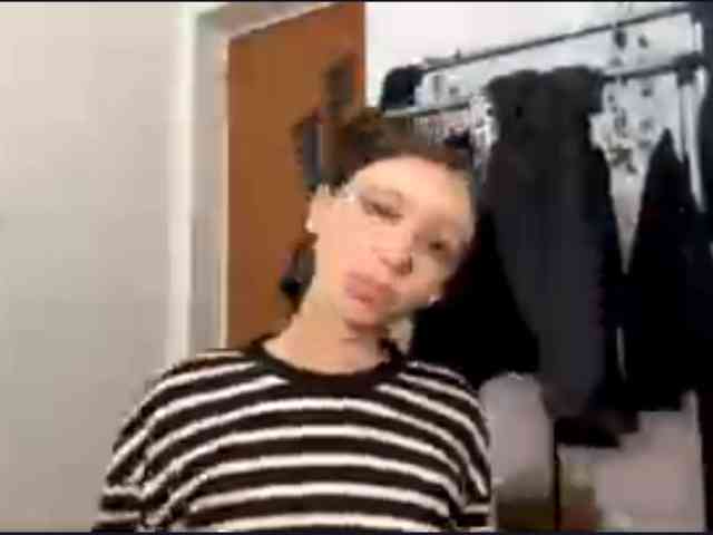 EvonneHeally webcam