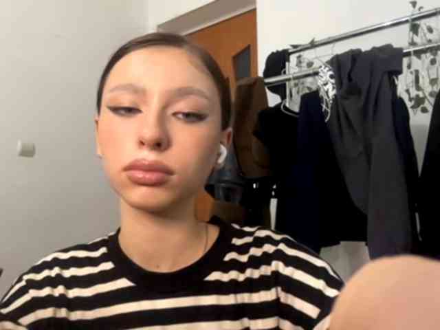 EvonneHeally webcam