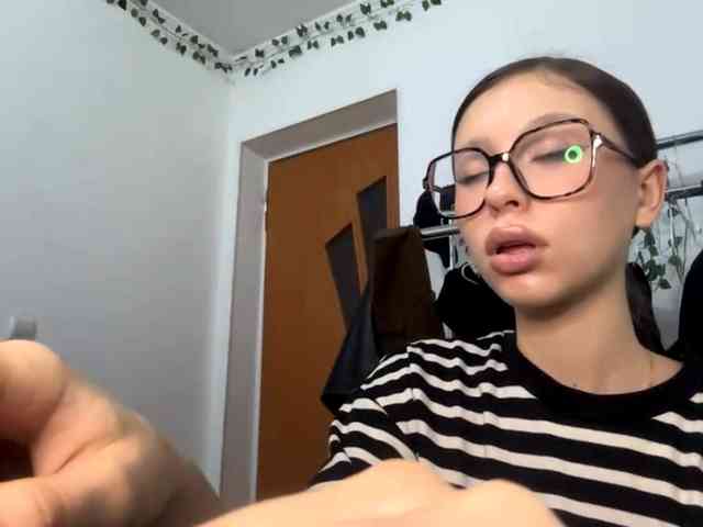 EvonneHeally webcam