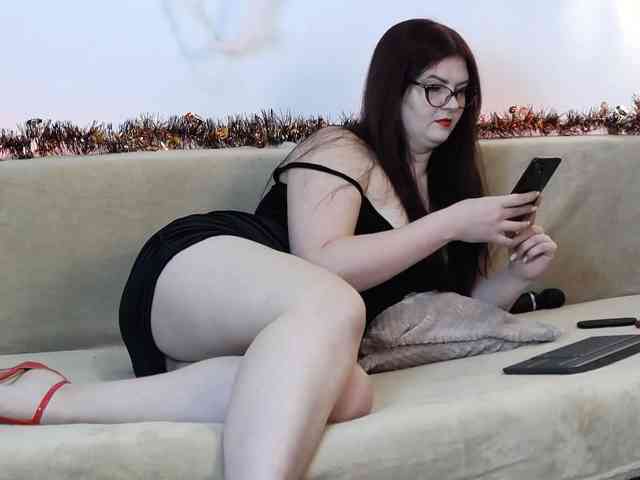 ScarletNoire webcam