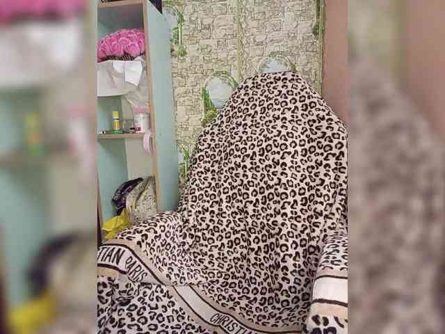 Miss-Tits2025 webcam