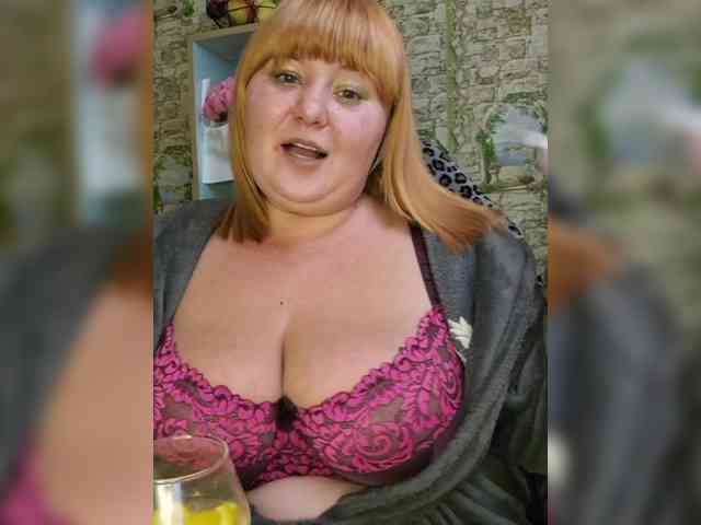 Miss-Tits2025 webcam