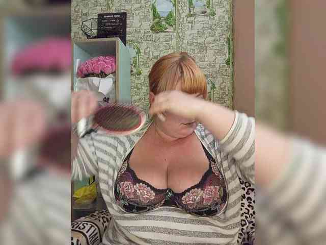 Miss-Tits2025 webcam