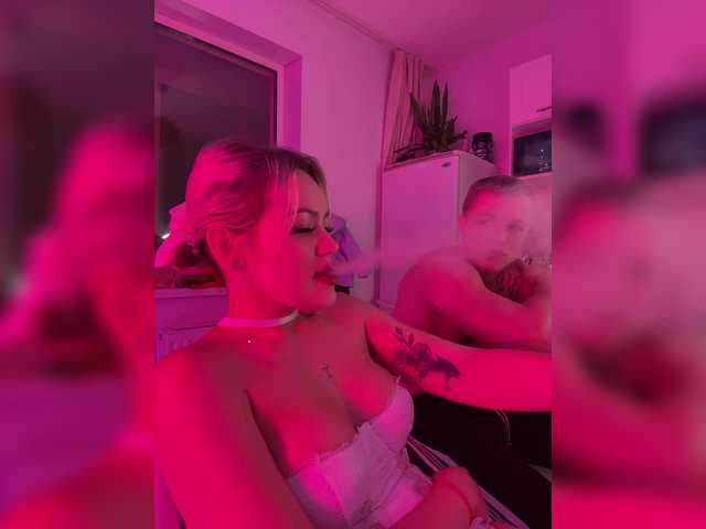 go to chat with James-Eva0