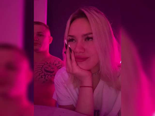 Vai a chattare su James-Eva0 James-Eva0