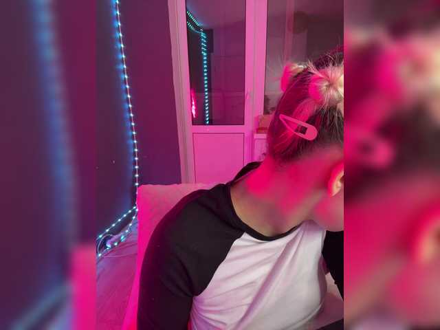 Entrez le videochat erotique avec le
modèle James-Eva0 James-Eva0