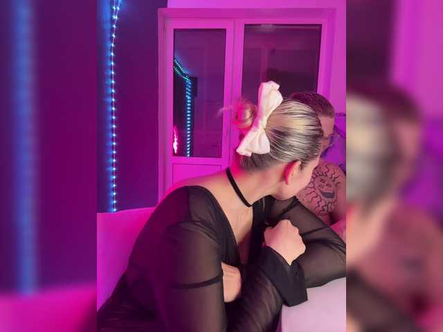 Entrez le videochat erotique avec le
modèle James-Eva0 James-Eva0