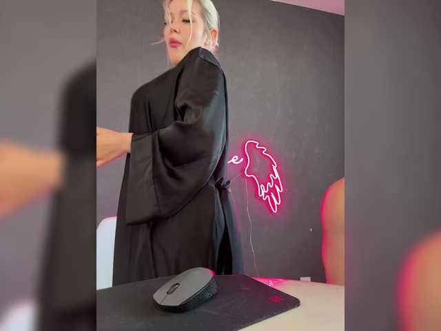 Vai a chattare su James-Eva0 James-Eva0