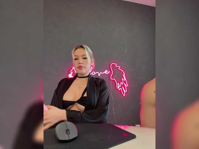 Vai a chattare su James-Eva0 James-Eva0