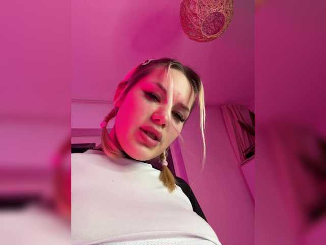 Vai a chattare su James-Eva0 James-Eva0