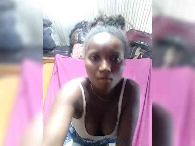 Happiness007 webcam