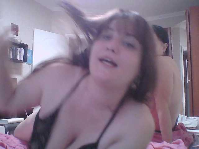 Entrez le videochat erotique avec le
modèle Yxoooeiy Yxoooeiy