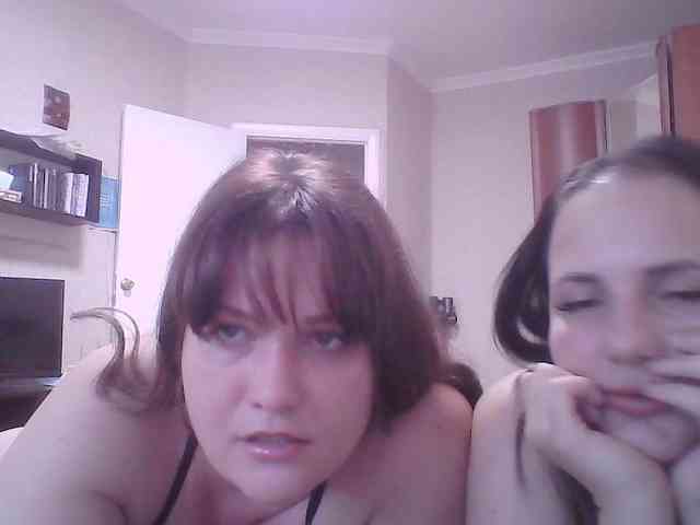 Yxoooeiy webcam