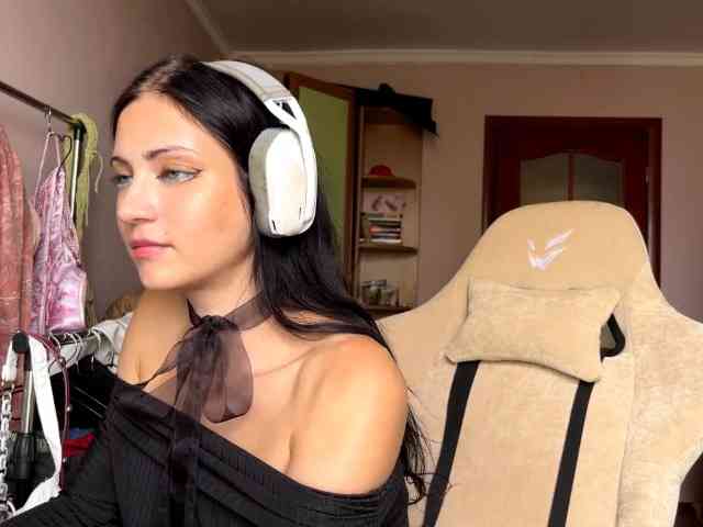 YajairaWeare webcam