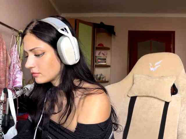 YajairaWeare webcam
