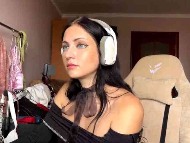 YajairaWeare webcam
