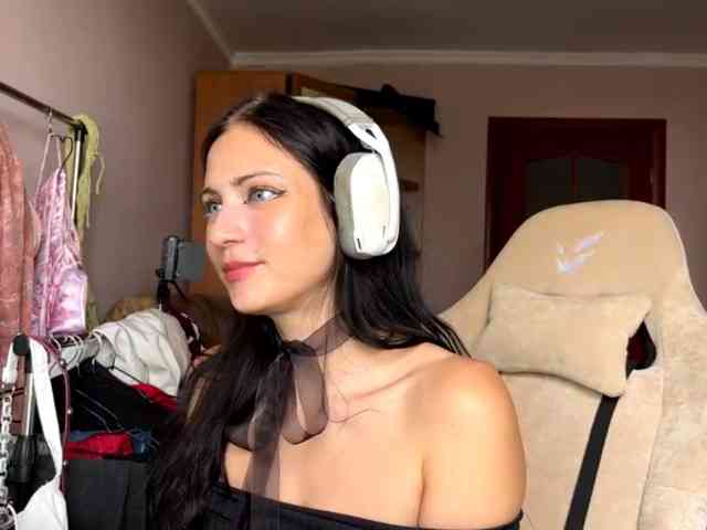 YajairaWeare webcam