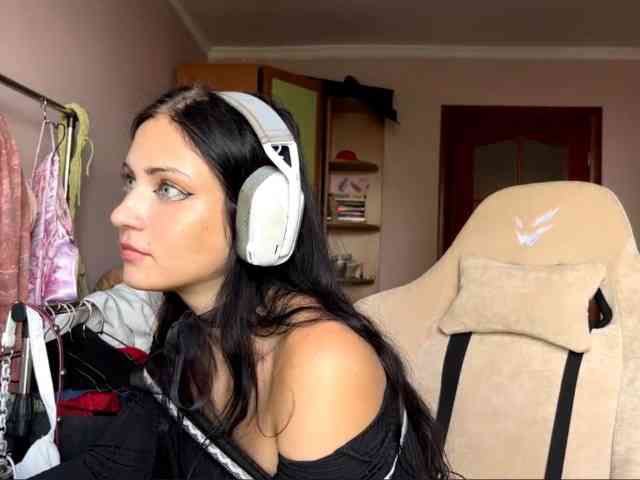 YajairaWeare webcam
