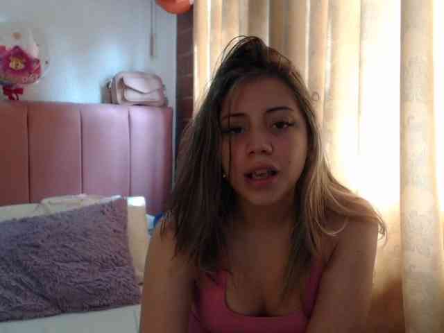 Alaina-Blessed webcam