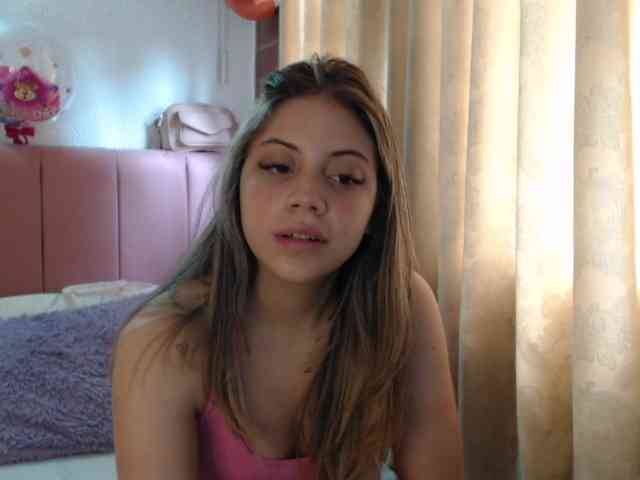 Alaina-Blessed webcam
