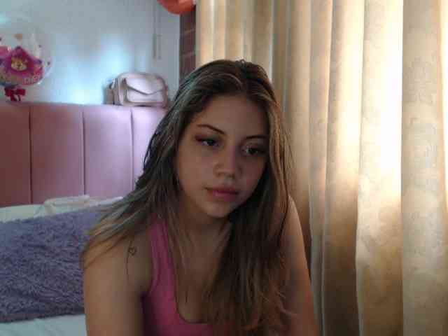 Alaina-Blessed webcam