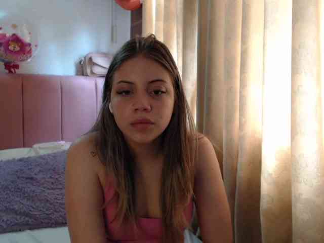 Alaina-Blessed webcam