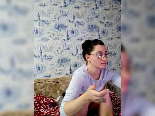 ViolettaKissMe webcam