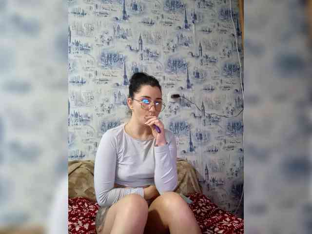 ViolettaKissMe webcam