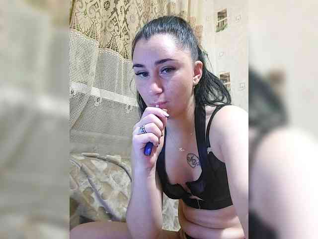 ViolettaKissMe webcam