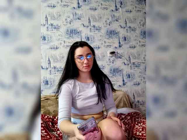 ViolettaKissMe webcam