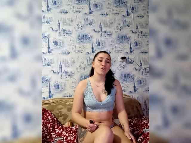 ViolettaKissMe webcam