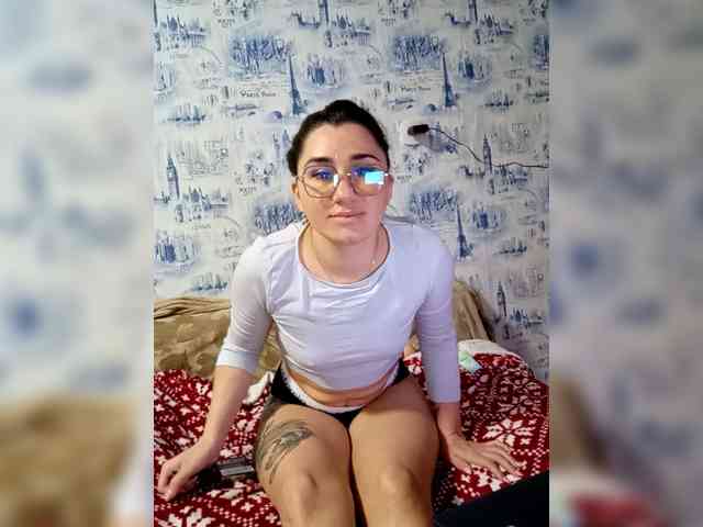 ViolettaKissMe webcam