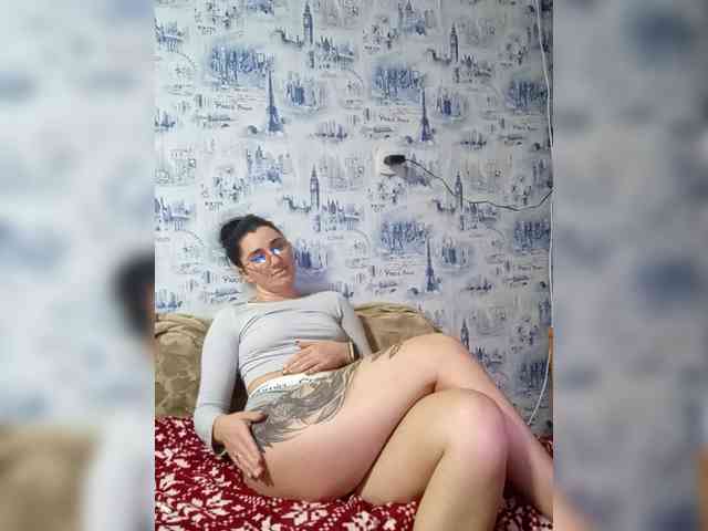 ViolettaKissMe webcam