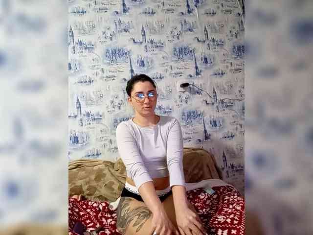 ViolettaKissMe webcam