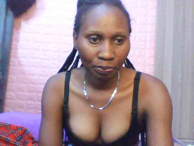 Sexy-melanin001 webcam
