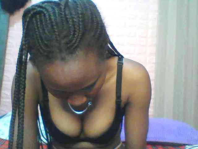 Sexy-melanin001 webcam