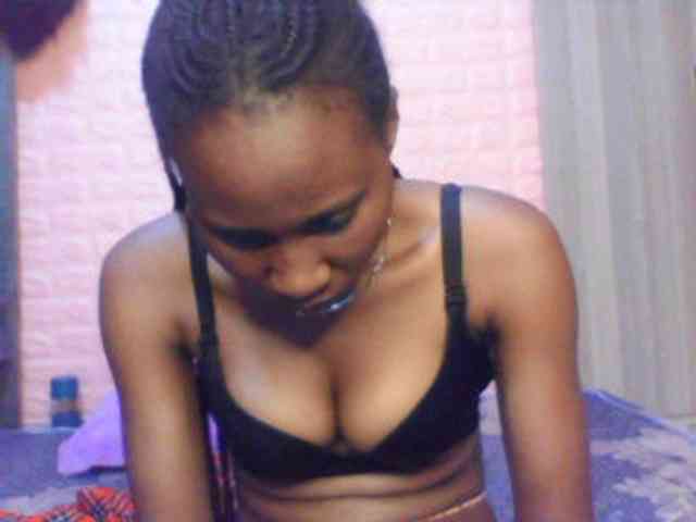 Sexy-melanin001 webcam