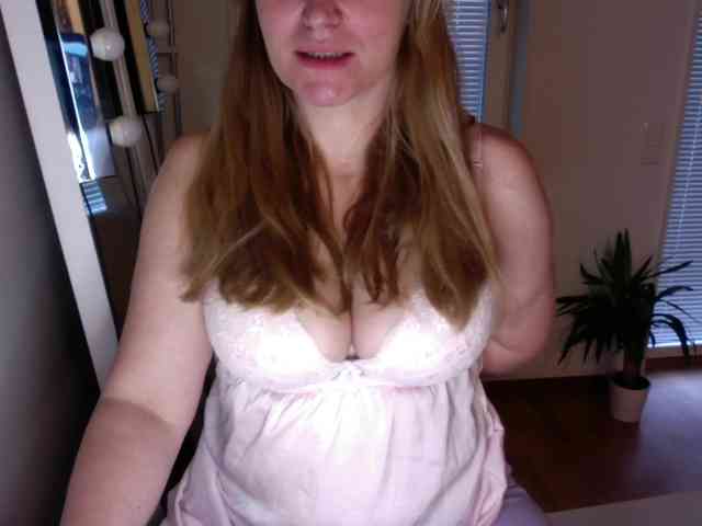 TheGirlNextDoor1 webcam