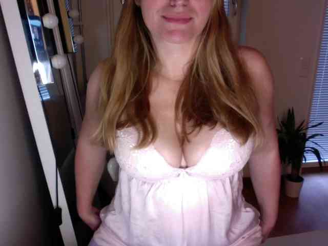 TheGirlNextDoor1 webcam