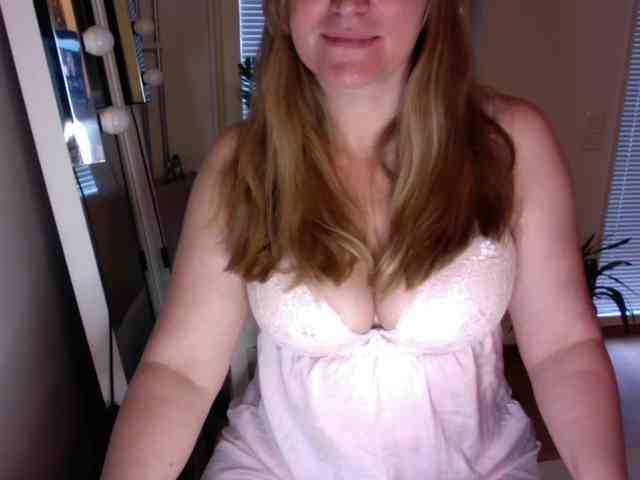 TheGirlNextDoor1 webcam