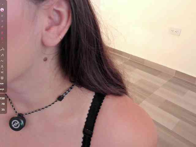 sensual-woman11 webcam