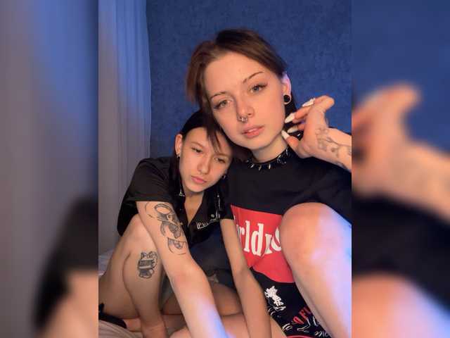 Entra en el chat con el modelo AnmiXHot AnmiXHot