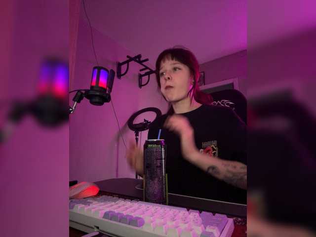 Vai a chattare su stillHer stillHer