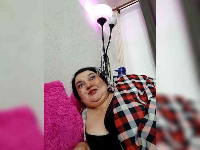 SVETIKBOMBOCHKA webcam