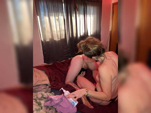 Gratis Live Sexcam mit UsUnleashed88 UsUnleashed88