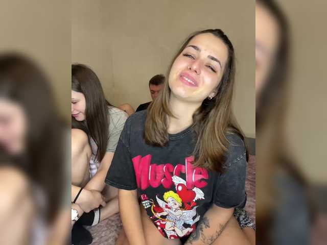 Vai a chattare su Cherry-berryMax98 Cherry-berryMax98