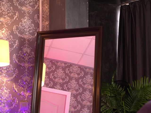 Entra en el chat con el modelo RavenBelrose RavenBelrose