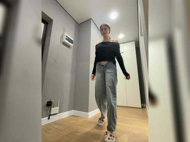 Entra en el chat con el modelo Vik04ka Vik04ka