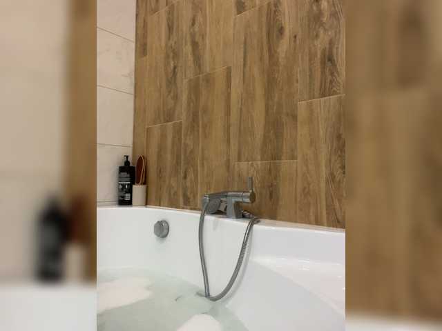 Gratis Live Sexcam mit VikaAndMilana VikaAndMilana