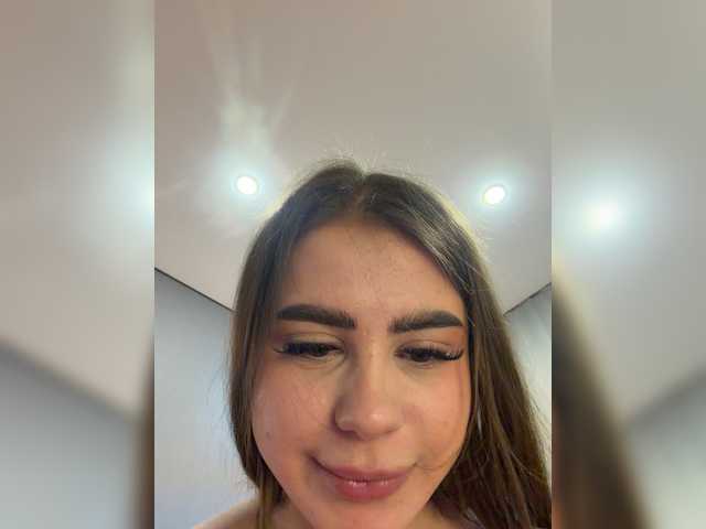 Vai a chattare su Vik04ka Vik04ka